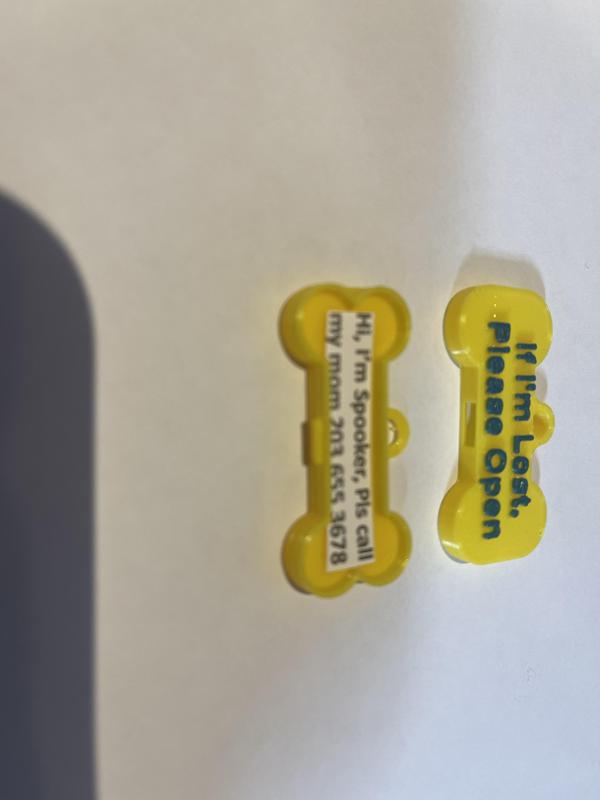 I'm Lost - Please Call My Mom with Note Inside