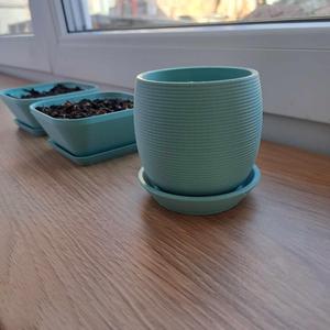 Flower pot