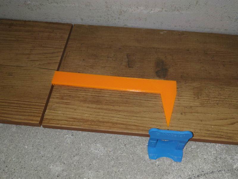 Měrka odskoku dlažby - pro inspiraci / tiles displacement gauge - for inspiration