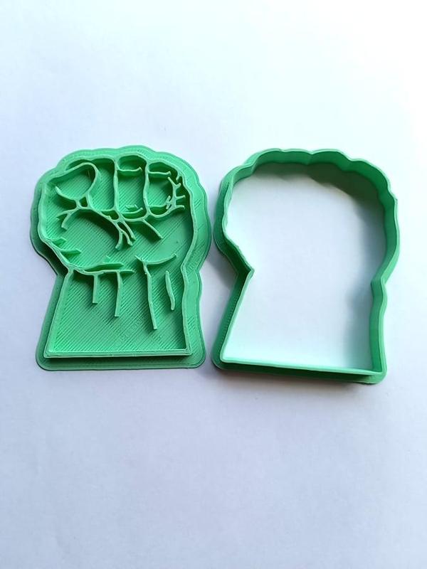 cutting hulk hand and marker