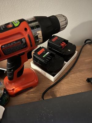 drill battery stand  Black & Decker HPB12