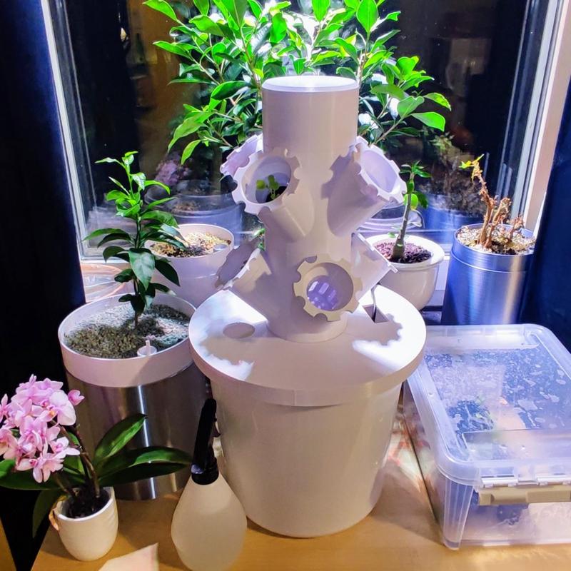 Hydroponic Tower (compact design)