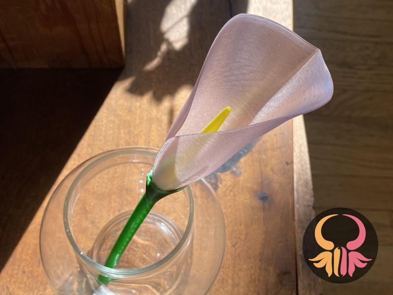 Spiral Vase Calla Lily