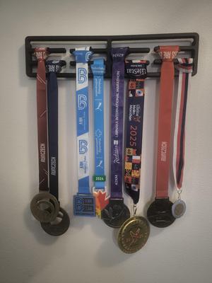 Medal wall mount holder