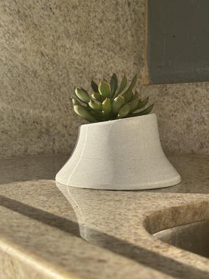 Tilt Pot