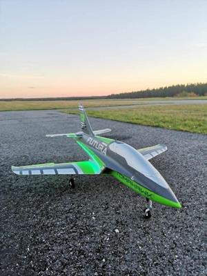 FMS Futura 64mm EDF, front landing gear support
