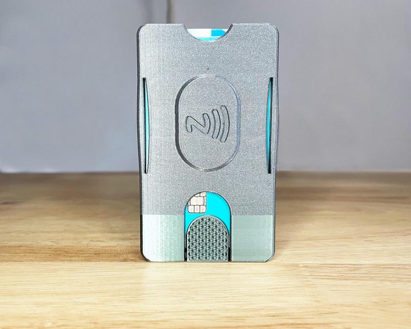 Slim and Smart Wallet with NFC