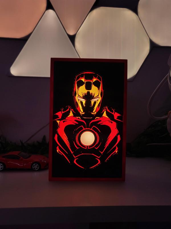 Lightbox Iron Man