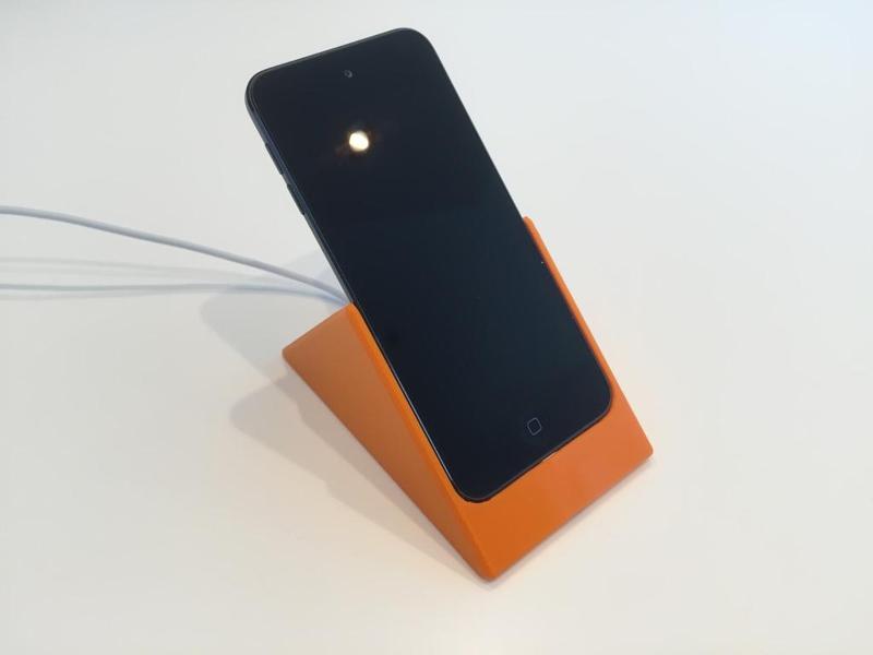 iPod Touch gen 5 stand
