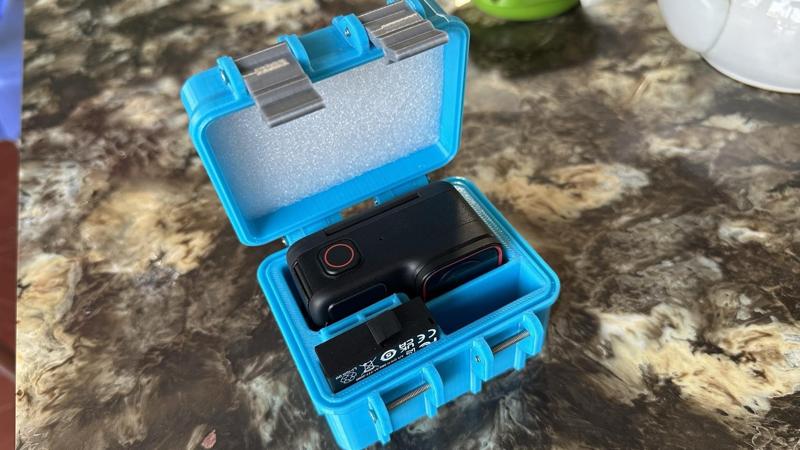 Insta 360 ACE - Ace Pro - Ace Pro 2 Case - 2 Batteries