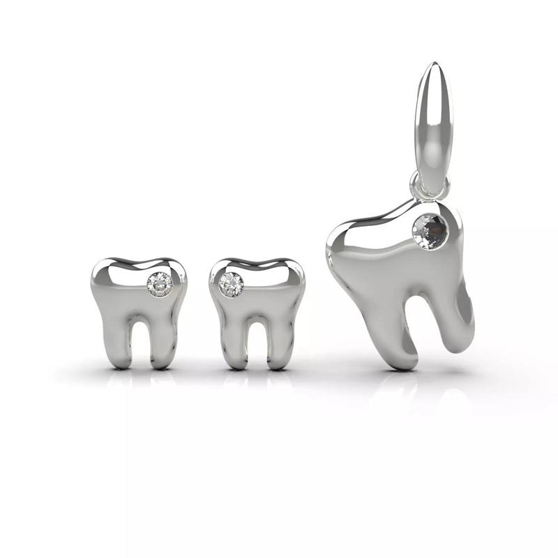 Original pendant and stud earrings in the shape of a tooth