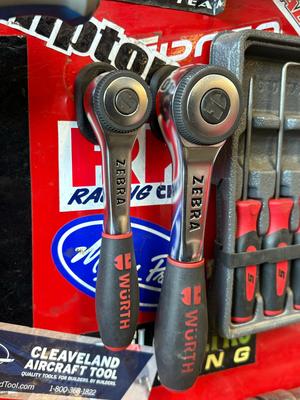 1/4" 3/8" and 1/2" ratchet holders
