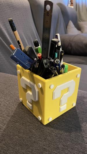 Mario Bros pencil box