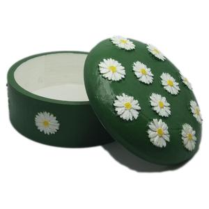 Jewelry box with embossed Daisies