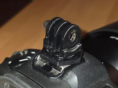 GoPro mount adapter for hotshoe with screw
