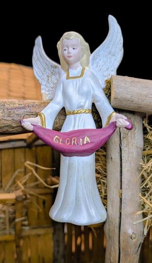 Holy angel - Nativity figurine - Christmas - Jesus' birth - Nativity play