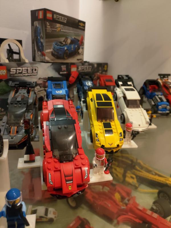 Speed Champions display