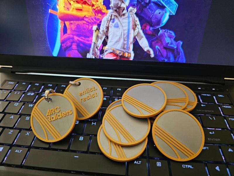 Arc Raiders - Raider Tokens & Backpack Charms