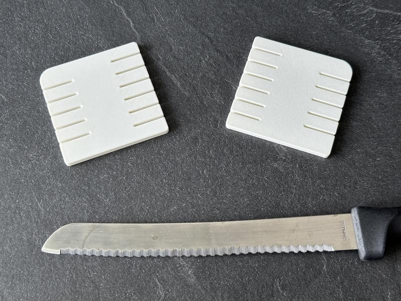 Knife Cake Cutter - Kuchenschneidhilfe