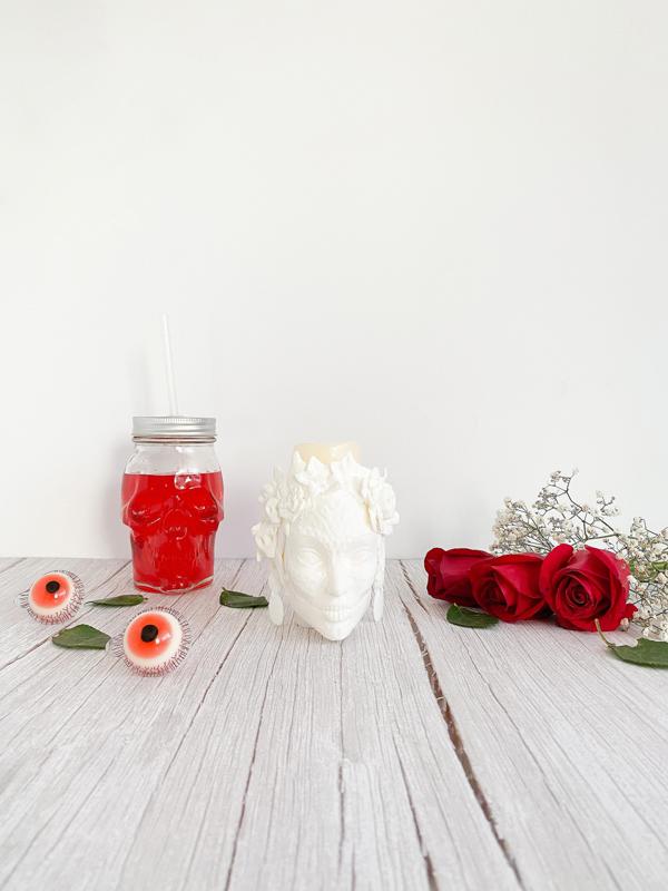 Catrina candle holder