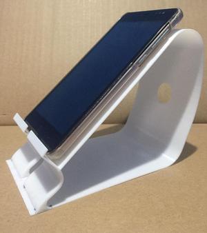 Phone Stand by MelcuDesign