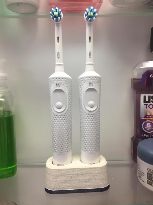 Oral B Toothbrush holder / Organizer