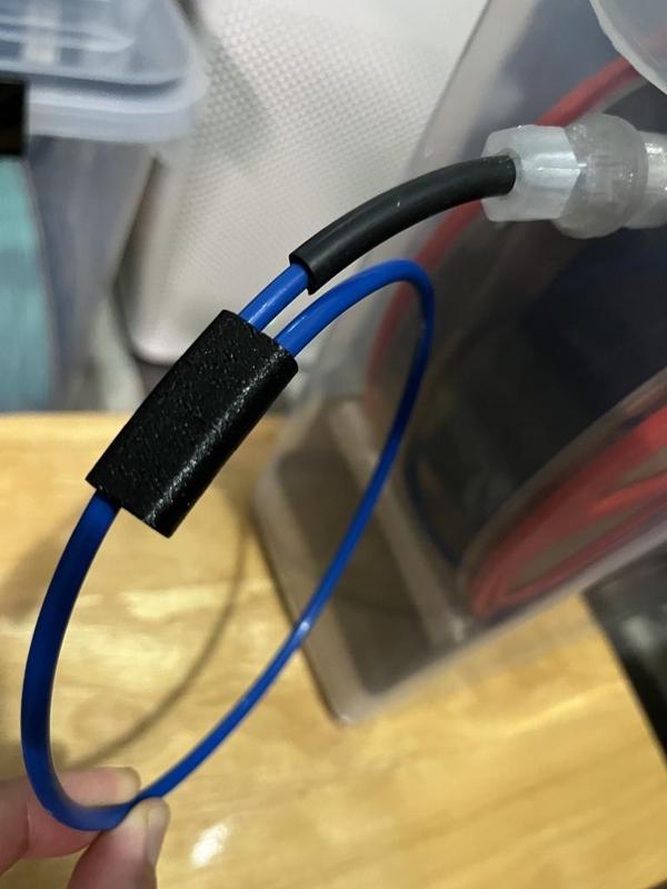 PTFE Tube Cap with Filament Catch and Retainer