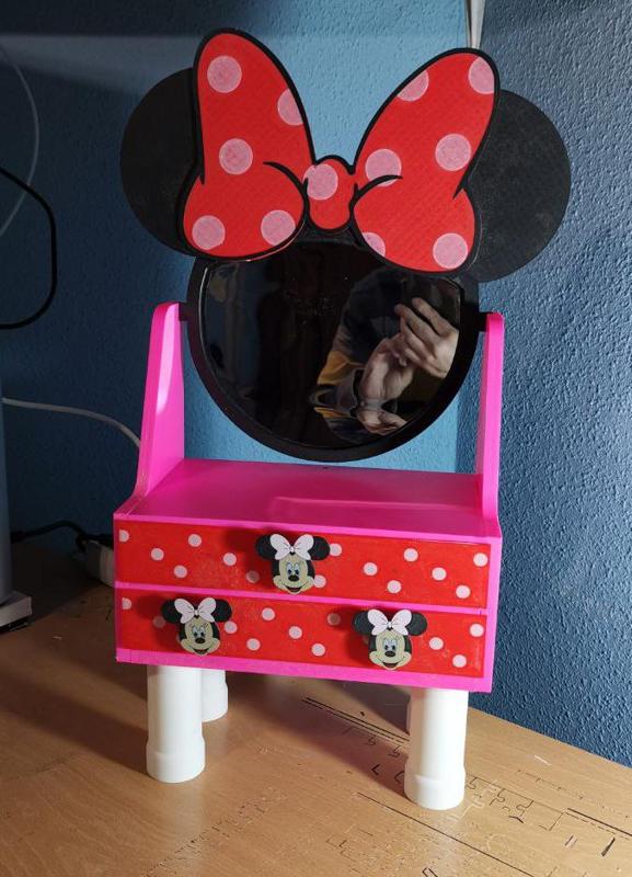 DRESSING TABLE WITH MIRROR MINNIE