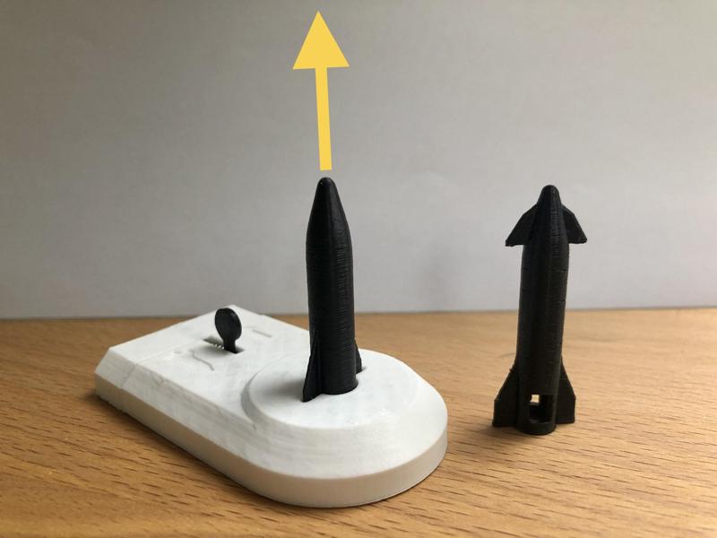 Funktional Starship rocket model with launchpad