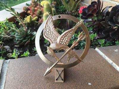 Mockingjay's Pendant Support