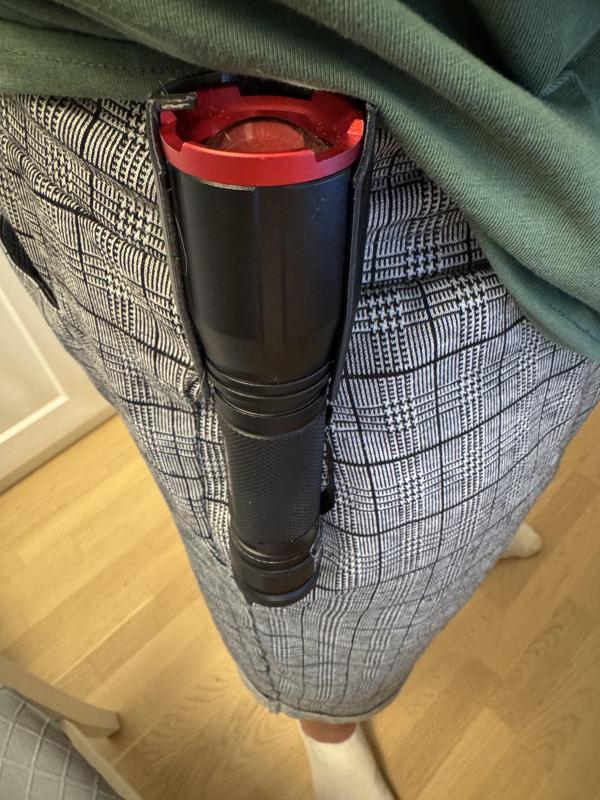 Flashlight belt holster