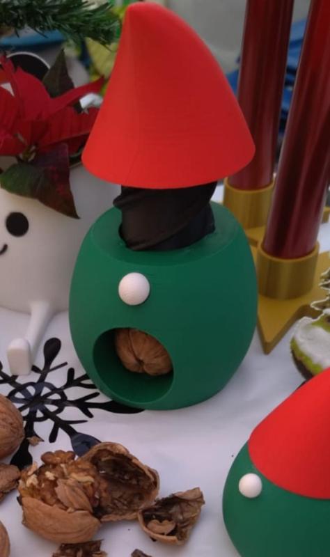 gnome nutcracker