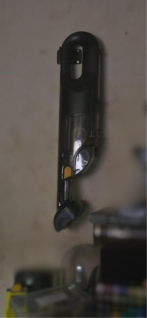 Vac Wall Holder Shark Handheld Pet Classic