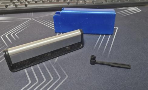 vinyl brushes storage