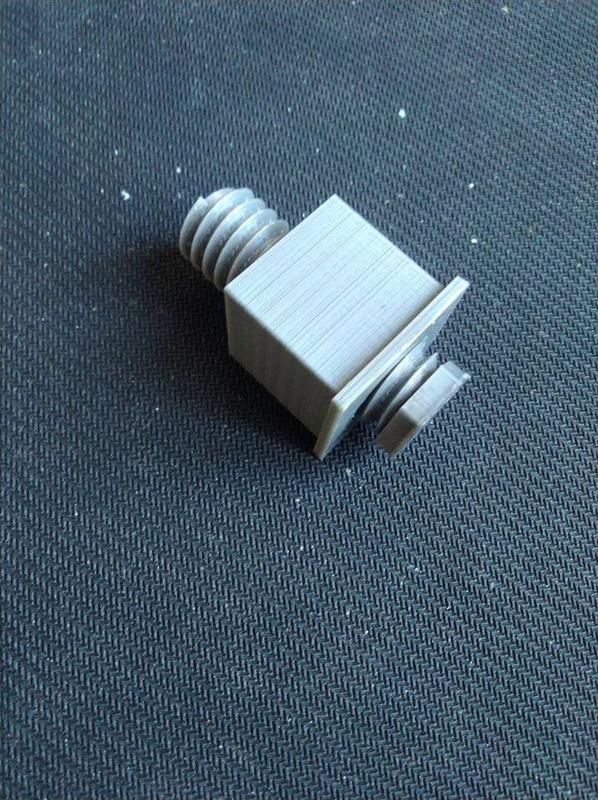 pied barrière enfant réglable