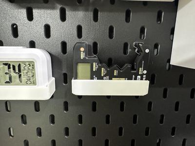 Ultra-small Battery Tester Ikea Skadis Mount