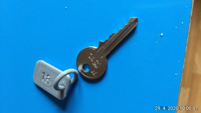 Visačka a kroužek na klíče