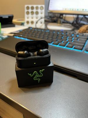 Desk stand for razer hammerhead TWS pro