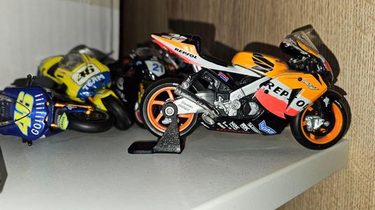 Motorcycle model stand