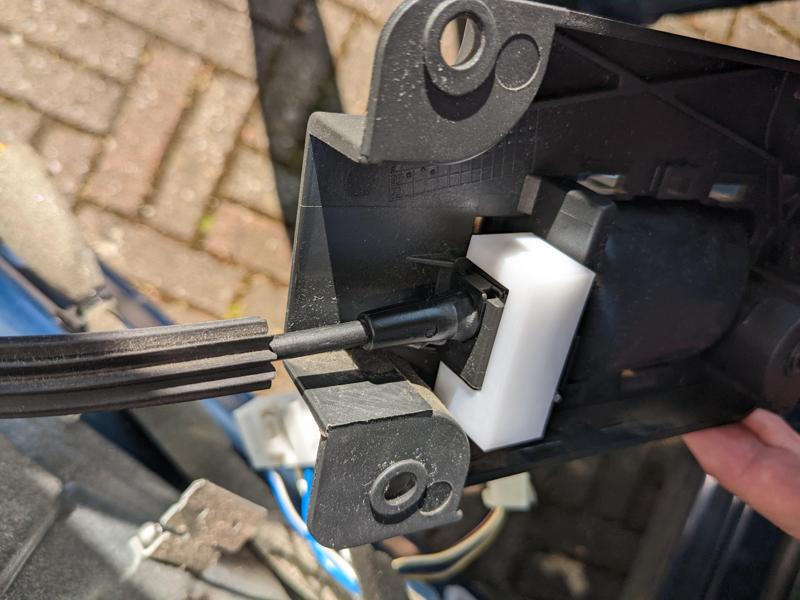 Volvo V70/S70/XC70 etc generation 1 (1997-2000) internal door handle fix