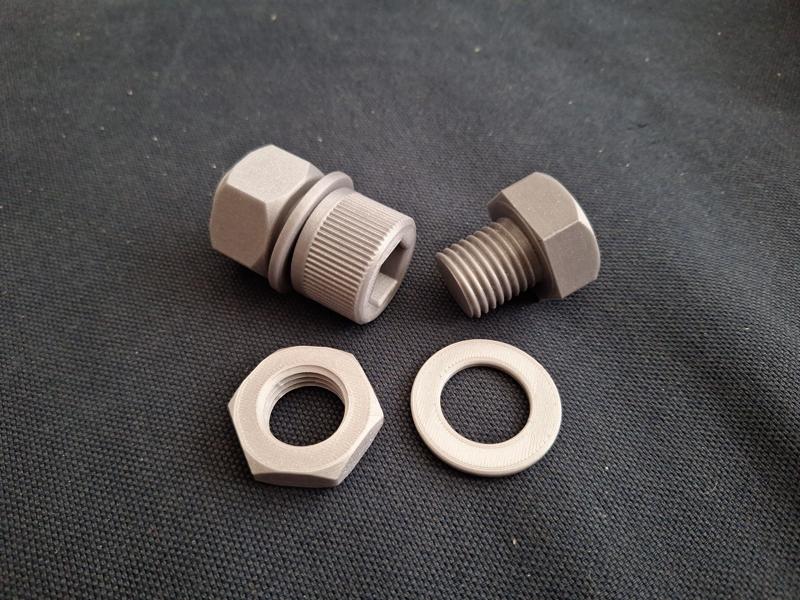 DIN screws/bolts and nuts