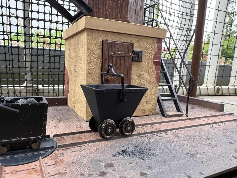 G Scale Skip Truck