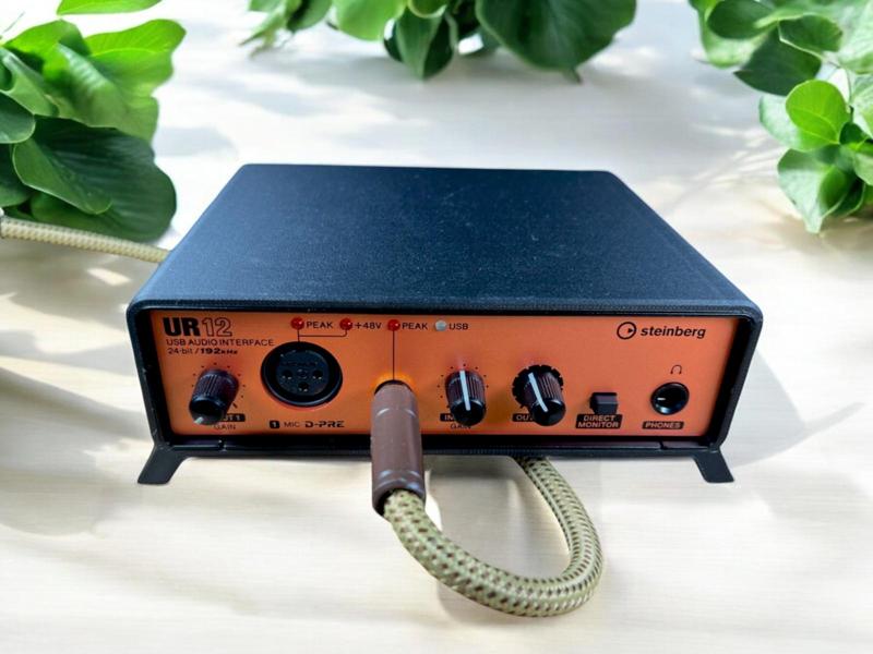 Steinberg UR12 Audio Interface Deskstand