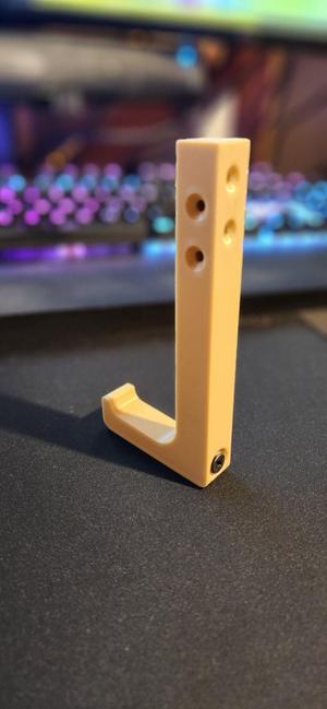 Joist/Ceiling/Rafter Hook with Screw Reinforcement