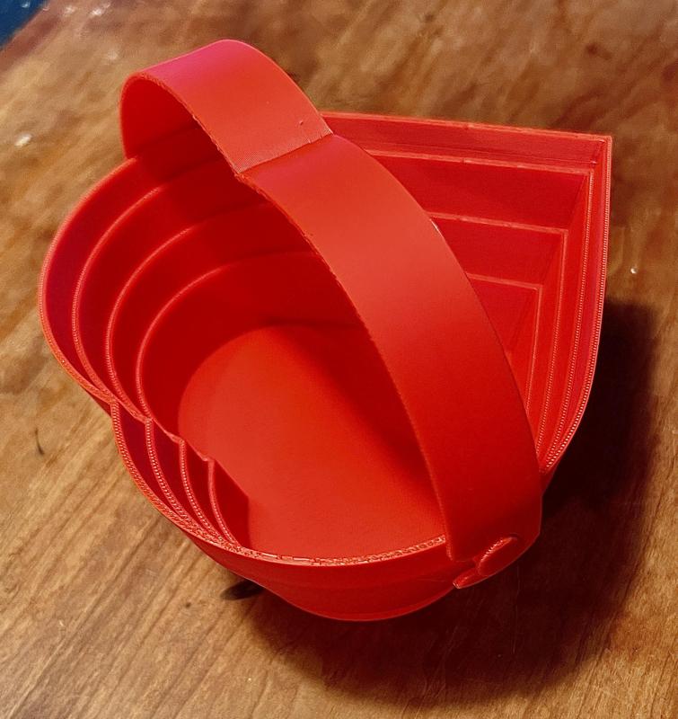 Collapsible Heart Basket