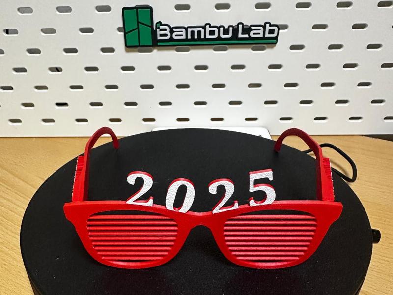 2025 Happy New Year Party Brille 