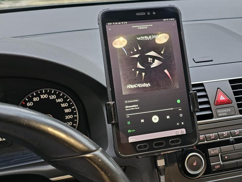 Tab Active 3 Brodit Pro Clip Car Mount with Charger