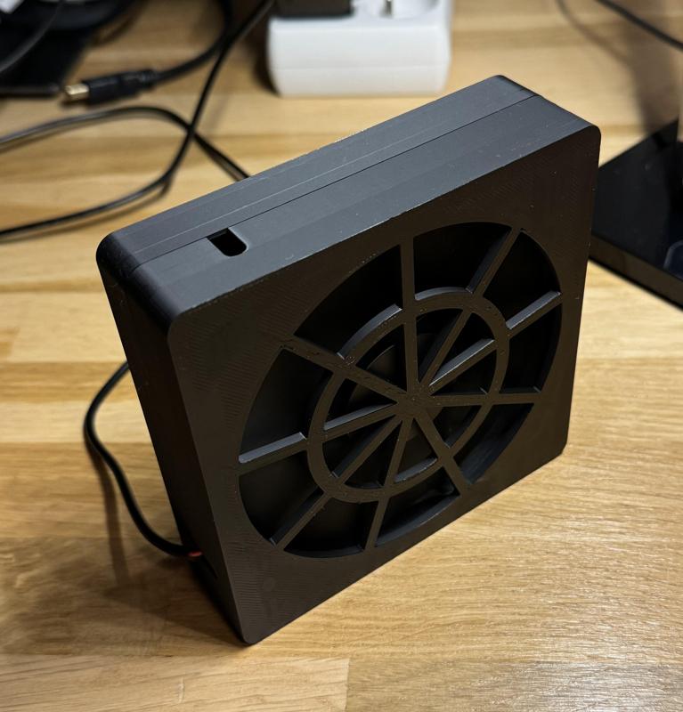 Soldering smoke extractor