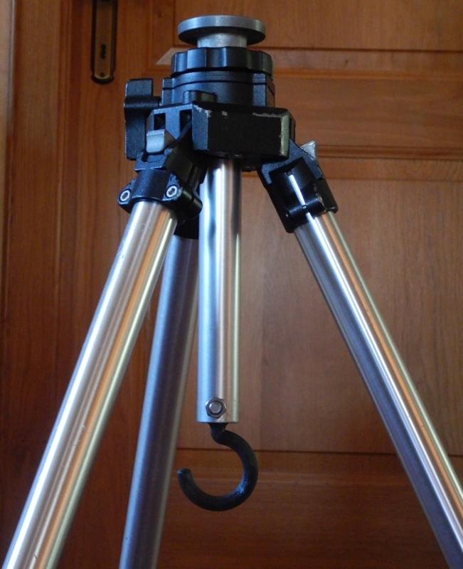 Manfrotto Stativ 055c Haken für Mittelsäule Manfrotto tripod 055c hook for short center column