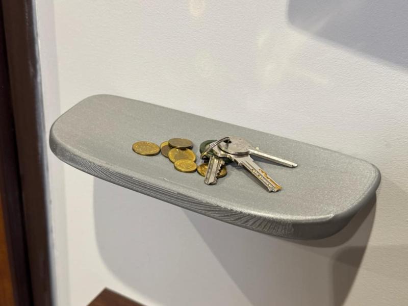 Wall mounted entryway dish - empty your pockets!